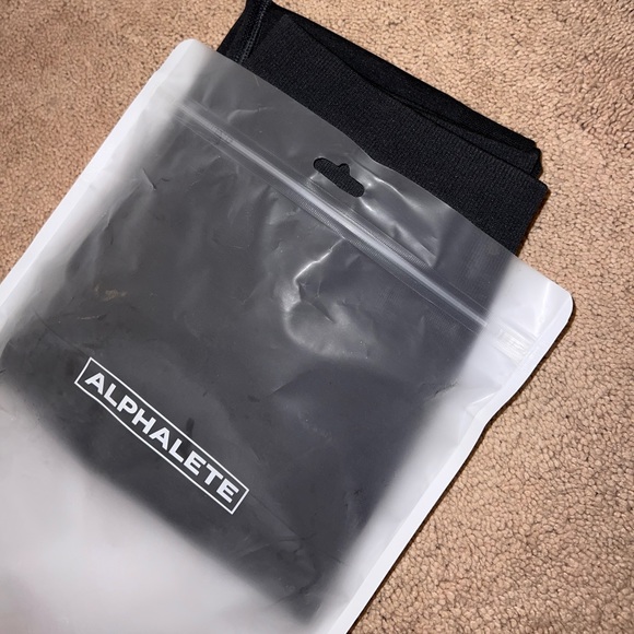 NBWT Alphalete Amplify Leggings in Shadow - Picture 2 of 2